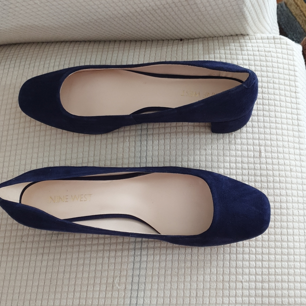 Nine West Navy Pumps